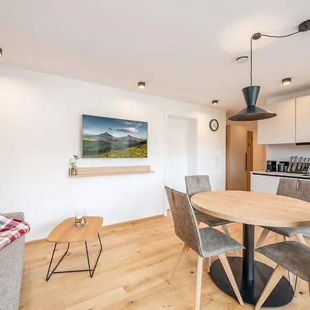 Erle 181 - By Mynests شقة